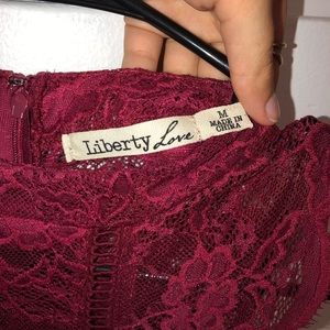 Size M dress, never worn